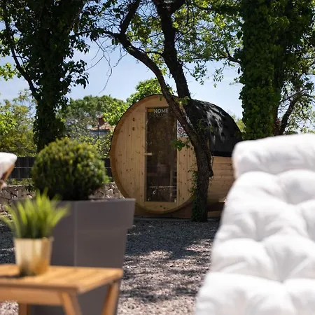Portum: Luxurious Woodland Retreat With Private Heated Pool Villa Veligolji