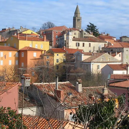 Portum: Luxurious Woodland Retreat With Private Heated Pool Villa *