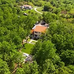 Portum - Heated Pool, Jacuzzi, Sauna, Playground - Family Only * Veligolji
