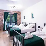 Portum - Heated Pool, Jacuzzi, Sauna, Playground - Family Only * Veligolji