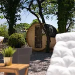 Portum - Heated Pool, Jacuzzi, Sauna, Playground - Family Only Villa Veligolji