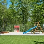 Portum - Heated Pool, Jacuzzi, Sauna, Playground - Family Only * Veligolji